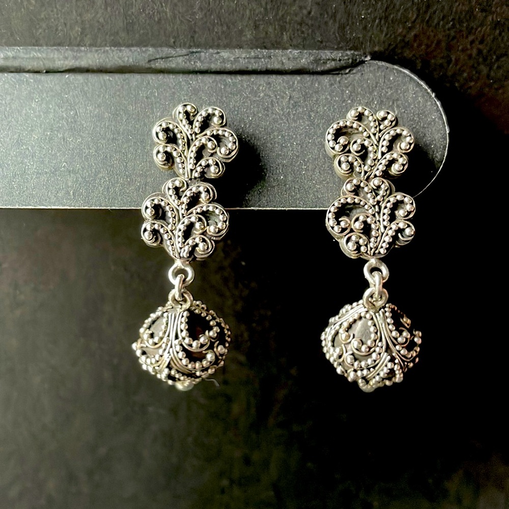 Lois Hill SS Clip Vintage Never Worn Earrings